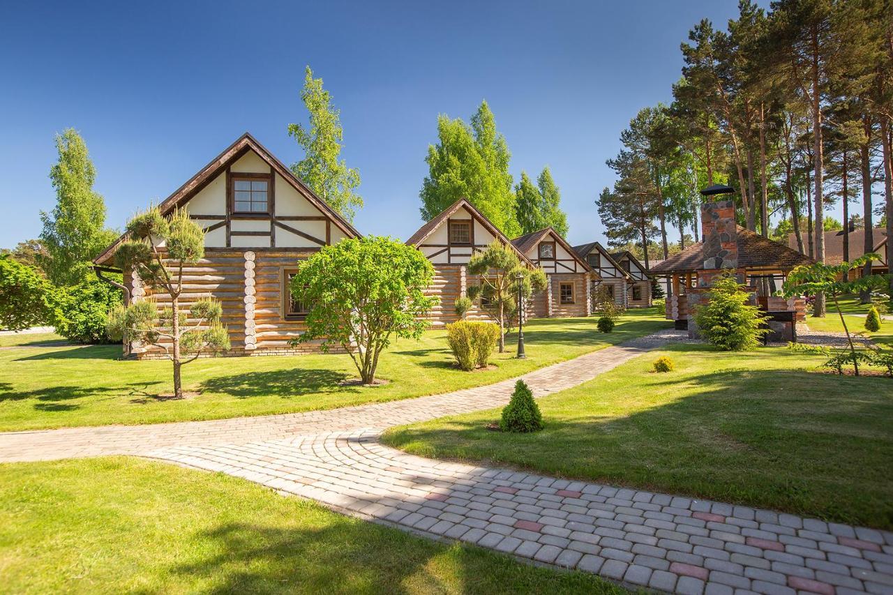 Hotel Dzintarkrasts Zocenes Ciems Exterior foto