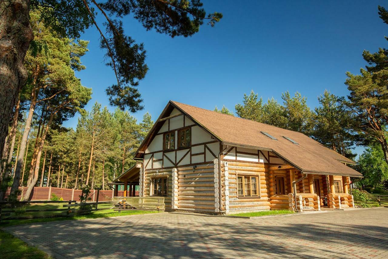 Hotel Dzintarkrasts Zocenes Ciems Exterior foto
