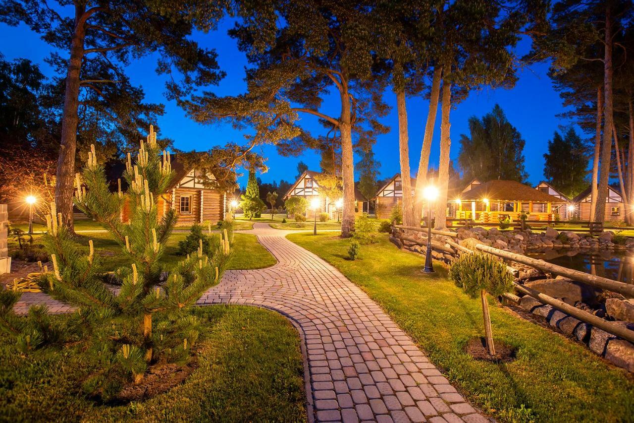 Hotel Dzintarkrasts Zocenes Ciems Exterior foto